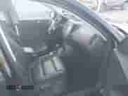 2017 Volkswagen Tiguan S с VIN WVGAV7AX2HK000023, выставлен на аукционе IAAI как лот 41971308 с пробегом 112 350 миль миль и . История ставок и продаж доступна на DreamBid. Изображение 5.