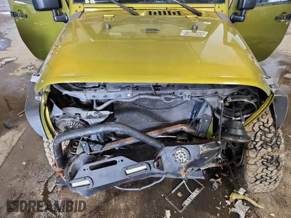 2008 Jeep Wrangler Unlimited X z VIN 1J4GA39198L593208, wystawiony jako Copart lot #80753525 z przebiegiem Nie podano mil oraz Czysty tytuł • Clean title. Historia ofert i sprzedaży dostępna na DreamBid. Obrazek 11.