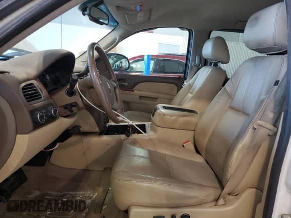 2010 GMC Sierra 1500 SLT z VIN 3GTRKWE35AG240729, wystawiony jako Copart lot #63497815 z przebiegiem 210 299 mil mil oraz Szkoda całkowita • Salvage title. Historia ofert i sprzedaży dostępna na DreamBid. Obrazek 7.