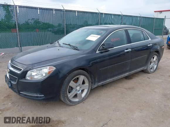 2012 Chevrolet Malibu 3LT z VIN 1G1ZF5E78CF182405, wystawiony jako IAAI lot #42496455 z przebiegiem 146 563 mil mil oraz . Historia ofert i sprzedaży dostępna na DreamBid. Obrazek 2.