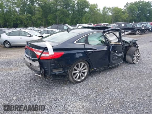 2013 Hyundai Azera с VIN KMHFH4JG7DA309434, выставлен на аукционе IAAI как лот 42985205 с пробегом 52 894 миль миль и . История ставок и продаж доступна на DreamBid. Изображение 4.