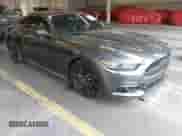 2017 Ford Mustang GT z VIN 1FA6P8CF0H5247785, wystawiony jako IAAI lot #43151880 z przebiegiem 58 439 mil mil oraz . Historia ofert i sprzedaży dostępna na DreamBid. Obrazek 1.