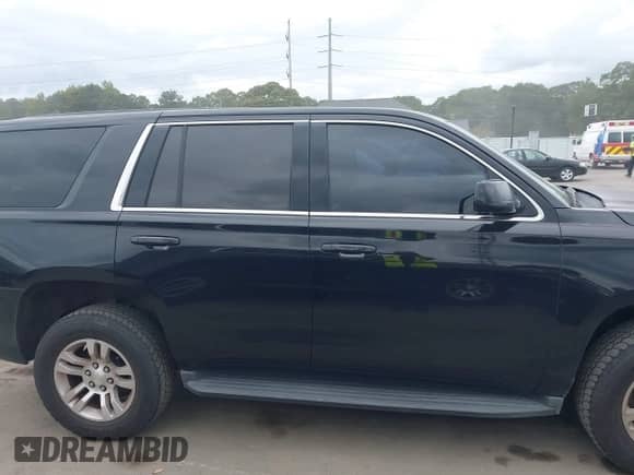 2017 Chevrolet Tahoe Commercial with VIN 1GNSKFEC6HR214059, listed as a IAAI auction lot 43333597 with 172,566 mi miles and . Bid and sale history available at DreamBid. Image 13.