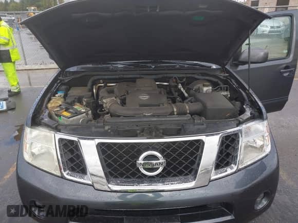 2011 Nissan Pathfinder S z VIN 5N1AR1NN9BC630617, wystawiony jako IAAI lot #43340054 z przebiegiem 119 129 mil mil oraz . Historia ofert i sprzedaży dostępna na DreamBid. Obrazek 10.