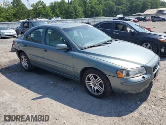 2005 Volvo S60 с VIN YV1RH592152471372, выставлен на аукционе Copart как лот 59473615 с пробегом 58 873 миль миль и Списание • Salvage title. История ставок и продаж доступна на DreamBid. Изображение 4.