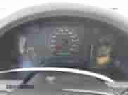 2006 Ford F-150 XL z VIN 1FTRF12W66NA87427, wystawiony jako IAAI lot #43426732 z przebiegiem 159 220 mil mil oraz . Historia ofert i sprzedaży dostępna na DreamBid. Obrazek 7.