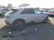 2023 Hyundai Ioniq 5 SE Standard Range z VIN KM8KM4AB9PU145704, wystawiony jako Copart lot #38784224 z przebiegiem Nie podano mil oraz . Historia ofert i sprzedaży dostępna na DreamBid. Obrazek 3.