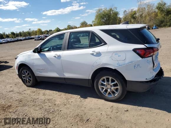 2024 Chevrolet Equinox LS z VIN 3GNAXSEG6RL169819, wystawiony jako Copart lot #81043045 z przebiegiem 74 069 mil mil oraz Szkoda całkowita • Salvage title. Historia ofert i sprzedaży dostępna na DreamBid. Obrazek 2.