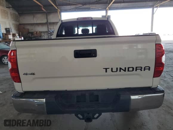 2016 Toyota Tundra SR5 z VIN 5TFUW5F19GX520177, wystawiony jako Copart lot #84470525 z przebiegiem 131 081 mil mil oraz Szkoda całkowita • Salvage title. Historia ofert i sprzedaży dostępna na DreamBid. Obrazek 6.