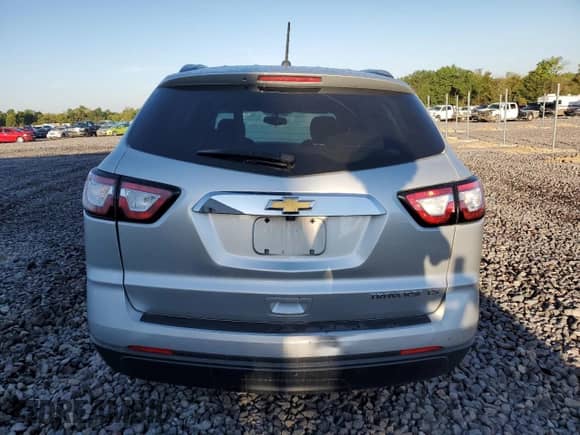 2014 Chevrolet Traverse LS с VIN 1GNKRFED9EJ337840, выставлен на аукционе Copart как лот 84032775 с пробегом 126 185 миль миль и Списание • Salvage title. История ставок и продаж доступна на DreamBid. Изображение 6.