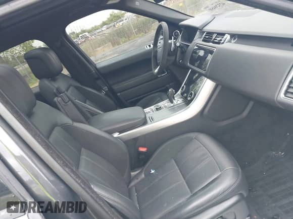 2020 Land Rover Range Rover Sport HST z VIN SALWS2RU3LA899269, wystawiony jako IAAI lot #42320459 z przebiegiem 67 334 mil mil oraz . Historia ofert i sprzedaży dostępna na DreamBid. Obrazek 5.