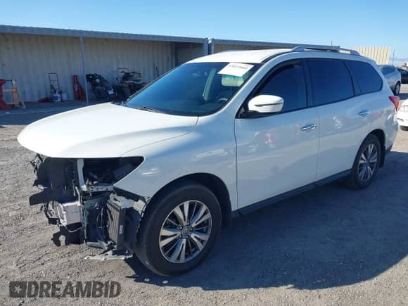 2020 Nissan Pathfinder S z VIN 5N1DR2AN2LC630730, wystawiony jako IAAI lot #43412060 z przebiegiem 50 394 mil mil oraz . Historia ofert i sprzedaży dostępna na DreamBid. Obrazek 18.