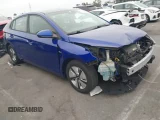 2019 Hyundai Ioniq Blue с VIN KMHC65LC2KU176036, выставлен на аукционе IAAI как лот 42942419 с пробегом 111 774 миль миль и . История ставок и продаж доступна на DreamBid. Изображение 1.