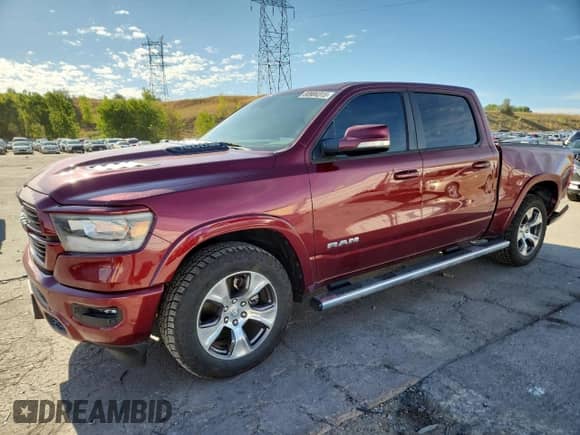 2022 Ram 1500 Laramie z VIN 1C6SRFJT3NN353666, wystawiony jako Copart lot #80904315 z przebiegiem 64 348 mil mil oraz Szkoda całkowita • Salvage title. Historia ofert i sprzedaży dostępna na DreamBid. Obrazek 1.