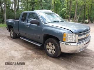 2013 Chevrolet Silverado 1500 LT z VIN 1GCRCSE09DZ379696, wystawiony jako IAAI lot #42940889 z przebiegiem 269 080 mil mil oraz . Historia ofert i sprzedaży dostępna na DreamBid. Obrazek 1.