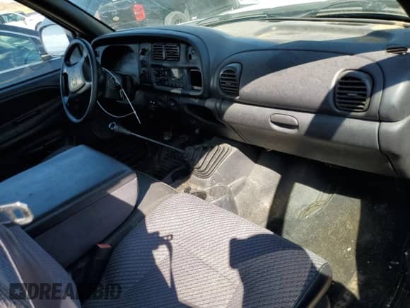 2001 Dodge 1500 с VIN 3B7HC13Y51G773688, выставлен на аукционе Copart как лот 72049464 с пробегом Не указан миль и Списание • Salvage title. История ставок и продаж доступна на DreamBid. Изображение 8.