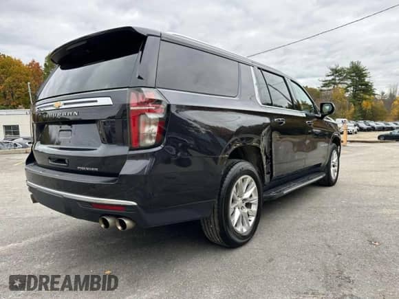 2023 Chevrolet Suburban Premier z VIN 1GNSKFKD5PR474612, wystawiony jako Copart lot #90396045 z przebiegiem 67 130 mil mil oraz Nie do naprawy • Non repairable. Historia ofert i sprzedaży dostępna na DreamBid. Obrazek 3.