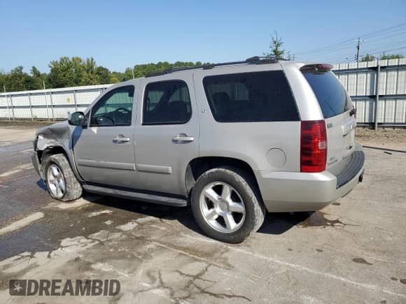 2007 Chevrolet Tahoe LT с VIN 1GNFK130X7J105579, выставлен на аукционе Copart как лот 80573665 с пробегом 211 720 миль миль и Списание • Salvage title. История ставок и продаж доступна на DreamBid. Изображение 2.