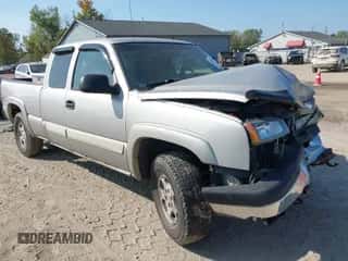 2004 Chevrolet Silverado 1500 Z71 с VIN 2GCEK19T041217979, выставлен на аукционе IAAI как лот 43245065 с пробегом Не указан миль и . История ставок и продаж доступна на DreamBid. Изображение 1.