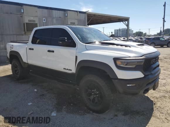 2023 Ram 1500 TRX z VIN 1C6SRFU94PN509541, wystawiony jako Copart lot #81091595 z przebiegiem 25 593 mil mil oraz Szkoda całkowita • Salvage title. Historia ofert i sprzedaży dostępna na DreamBid. Obrazek 4.