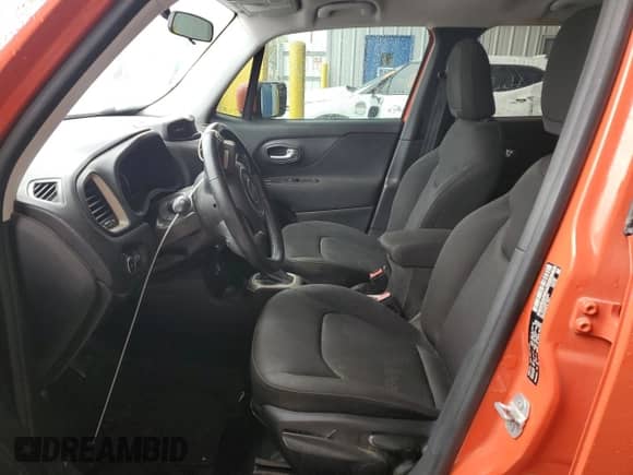 2017 Jeep Renegade Latitude с VIN ZACCJABB9HPG33262, выставлен на аукционе Copart как лот 82453595 с пробегом 110 972 миль миль и Чистый • Clean title. История ставок и продаж доступна на DreamBid. Изображение 7.