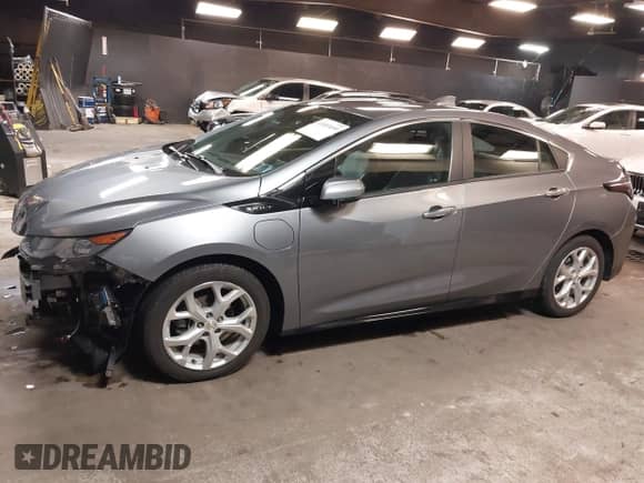 2018 Chevrolet Volt Premier с VIN 1G1RD6S59JU136802, выставлен на аукционе IAAI как лот 41893059 с пробегом 82 511 миль миль и . История ставок и продаж доступна на DreamBid. Изображение 14.