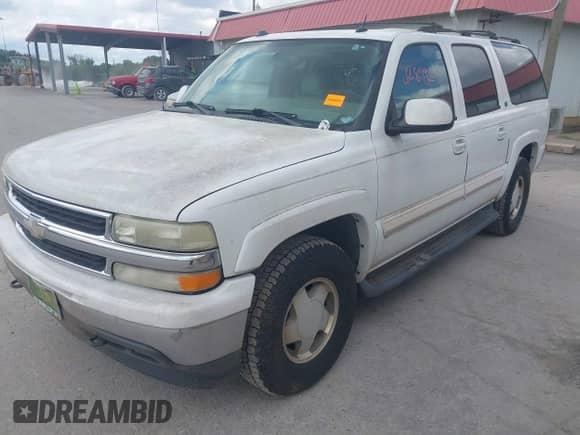 2005 Chevrolet Suburban Z71 z VIN 3GNFK16Z75G132845, wystawiony jako IAAI lot #42895816 z przebiegiem 150 473 mil mil oraz . Historia ofert i sprzedaży dostępna na DreamBid. Obrazek 2.