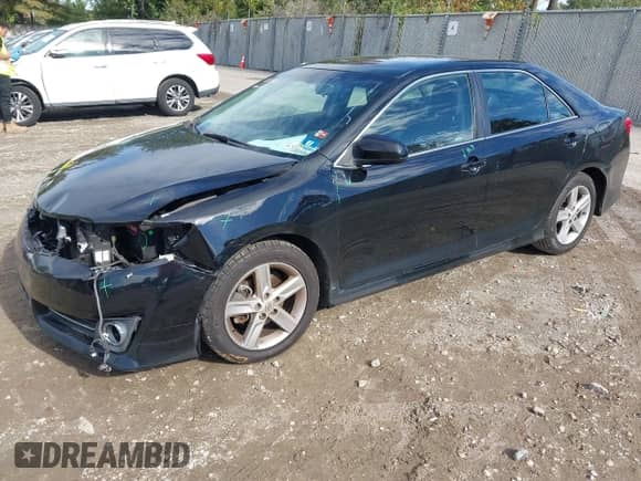 2014 Toyota Camry SE with VIN 4T1BF1FK7EU357256, listed as a IAAI auction lot 43436615 with 132,033 mi miles and . Bid and sale history available at DreamBid. Image 2.