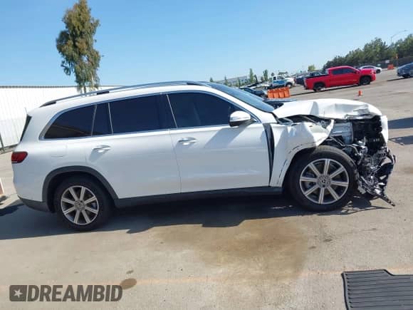 2022 Mercedes-Benz GLS 450 with VIN 4JGFF5KE2NA598796, listed as a IAAI auction lot 42678765 with 42,077 mi miles and . Bid and sale history available at DreamBid. Image 14.