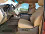 2016 Ford F-250 Lariat z VIN 1FT7W2BT6GEC03181, wystawiony jako Copart lot #84558175 z przebiegiem 73 550 mil mil oraz Szkoda całkowita • Salvage title. Historia ofert i sprzedaży dostępna na DreamBid. Obrazek 7.