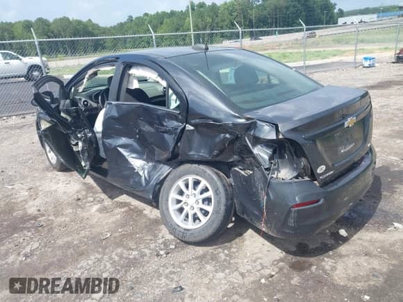 2018 Chevrolet Sonic LT с VIN 1G1JD5SHXJ4140665, выставлен на аукционе IAAI как лот 42734743 с пробегом 58 268 миль миль и . История ставок и продаж доступна на DreamBid. Изображение 3.