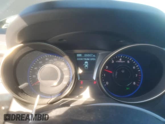 2016 Hyundai Genesis Coupe 3.8L Base с VIN KMHHT6KJ4GU131577, выставлен на аукционе Copart как лот 70803624 с пробегом 66 667 миль миль и Списание • Salvage title. История ставок и продаж доступна на DreamBid. Изображение 9.