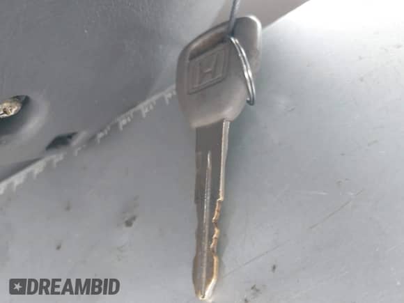 2001 Honda Accord VP с VIN 1HGCF866X1A048995, выставлен на аукционе IAAI как лот 42906046 с пробегом 142 996 миль миль и . История ставок и продаж доступна на DreamBid. Изображение 11.