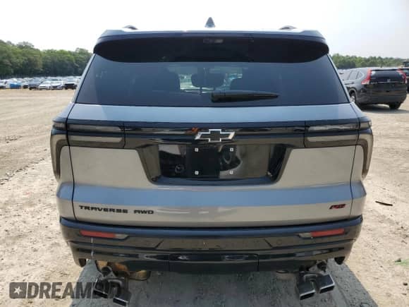 2024 Chevrolet Traverse AWD RS с VIN 1GNEVLKS4RJ146679, выставлен на аукционе Copart как лот 60455345 с пробегом 16 834 миль миль и Списание • Salvage title. История ставок и продаж доступна на DreamBid. Изображение 6.