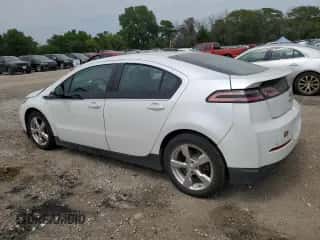 2015 Chevrolet Volt z VIN 1G1RB6E48FU135592, wystawiony jako Copart lot #60778243 z przebiegiem 131 162 mil mil oraz . Historia ofert i sprzedaży dostępna na DreamBid. Obrazek 2.