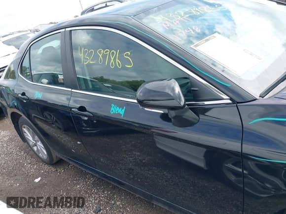 2023 Toyota Camry LE z VIN 4T1R11AK7PU130043, wystawiony jako IAAI lot #43289865 z przebiegiem 24 472 mil mil oraz . Historia ofert i sprzedaży dostępna na DreamBid. Obrazek 14.