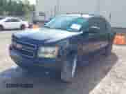 2008 Chevrolet Avalanche 1LT with VIN 3GNEC12068G252298, listed as a IAAI auction lot 43386102 with 351,033 mi miles and . Bid and sale history available at DreamBid. Image 2.