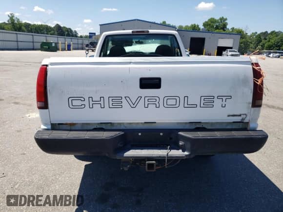 1997 Chevrolet Silverado 1500 z VIN 1GCEC14W2VZ138482, wystawiony jako Copart lot #55863424 z przebiegiem 270 995 mil mil oraz Szkoda całkowita • Salvage title. Historia ofert i sprzedaży dostępna na DreamBid. Obrazek 6.