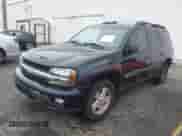 2003 Chevrolet TrailBlazer EXT LT z VIN 1GNET16SX36239009, wystawiony jako IAAI lot #40915972 z przebiegiem 131 109 mil mil oraz . Historia ofert i sprzedaży dostępna na DreamBid. Obrazek 19.