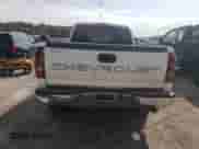 2003 Chevrolet Silverado 2500HD LT z VIN 1GCHK29U83E314808, wystawiony jako Copart lot #72331804 z przebiegiem 228 467 mil mil oraz Szkoda całkowita • Salvage title. Historia ofert i sprzedaży dostępna na DreamBid. Obrazek 6.