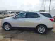 2020 Chevrolet Equinox LT с VIN 3GNAXJEV1LS527978, выставлен на аукционе IAAI как лот 42074254 с пробегом 41 477 миль миль и . История ставок и продаж доступна на DreamBid. Изображение 14.