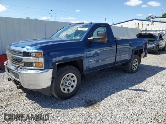 2016 Chevrolet Silverado 3500HD Work Truck с VIN 1GC0KYEG1GZ178536, выставлен на аукционе Copart как лот 71956625 с пробегом 12 178 миль миль и Списание • Salvage title. История ставок и продаж доступна на DreamBid. Изображение 1.