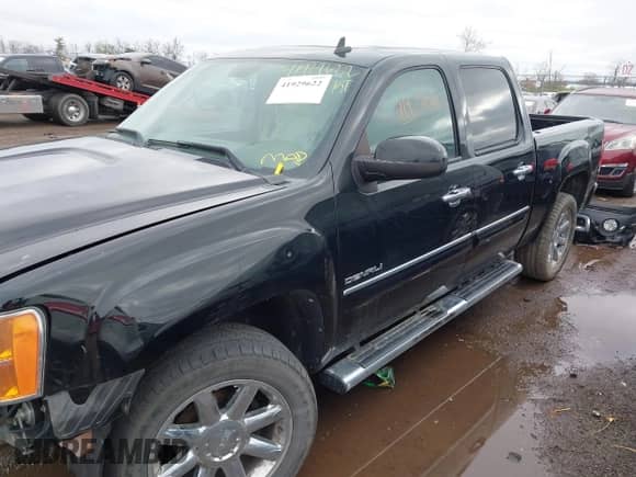 2012 GMC Sierra 1500 Denali with VIN 3GTP2XE21CG230089, listed as a IAAI auction lot 41929622 with 96,966 mi miles and . Bid and sale history available at DreamBid. Image 15.