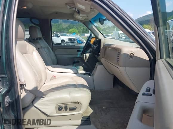 2002 Chevrolet Tahoe LT с VIN 1GNEK13Z22J339203, выставлен на аукционе IAAI как лот 42811820 с пробегом 308 035 миль миль и . История ставок и продаж доступна на DreamBid. Изображение 5.