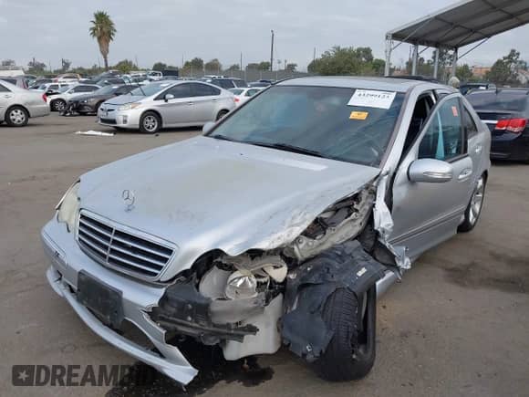 2007 Mercedes-Benz C 230 Sport with VIN WDBRF52H57F936238, listed as a IAAI auction lot 43299123 with Not provided miles and . Bid and sale history available at DreamBid. Image 2.