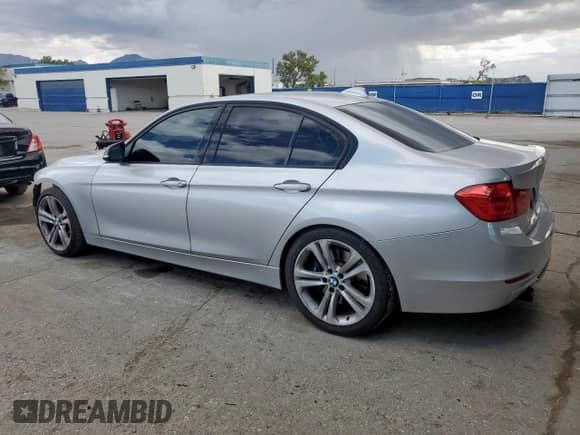 2014 BMW 3 Series 335i z VIN WBA3A9G52ENS64554, wystawiony jako Copart lot #63275605 z przebiegiem 181 296 mil mil oraz Szkoda całkowita • Salvage title. Historia ofert i sprzedaży dostępna na DreamBid. Obrazek 2.