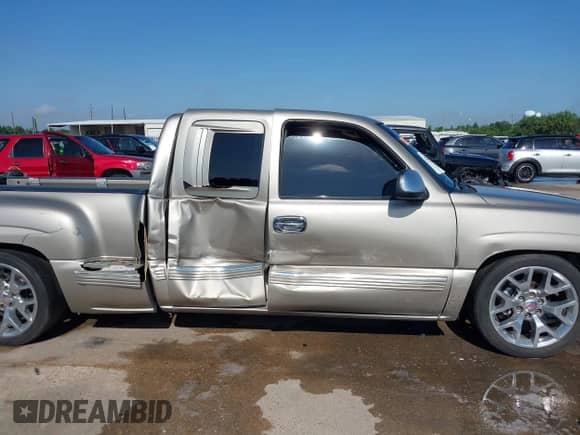 2002 Chevrolet Silverado 1500 LS с VIN 2GCEC19V021244756, выставлен на аукционе IAAI как лот 42336411 с пробегом 192 041 миль миль и . История ставок и продаж доступна на DreamBid. Изображение 14.