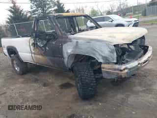 2004 Chevrolet Silverado 3500 SRW Wrk Trk с VIN 1GCHK34U44E355953, выставлен на аукционе IAAI как лот 41958740 с пробегом Не указан миль и . История ставок и продаж доступна на DreamBid. Изображение 1.