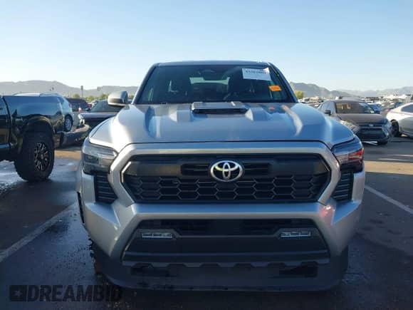 2024 Toyota Tacoma SR5 with VIN 3TMKB5FN2RM001972, listed as a IAAI auction lot 43362889 with 21,644 mi miles and . Bid and sale history available at DreamBid. Image 12.