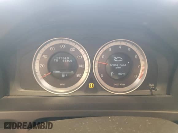 2013 Volvo S60 T5 с VIN YV1612FH0D2186420, выставлен на аукционе Copart как лот 80448915 с пробегом 119 615 миль миль и Списание • Salvage title. История ставок и продаж доступна на DreamBid. Изображение 9.